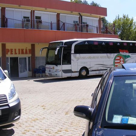 Hotel Pelikan Hodmezovasarhely Luaran gambar