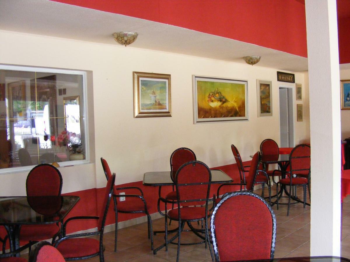 Hotel Pelikan Hodmezovasarhely Luaran gambar