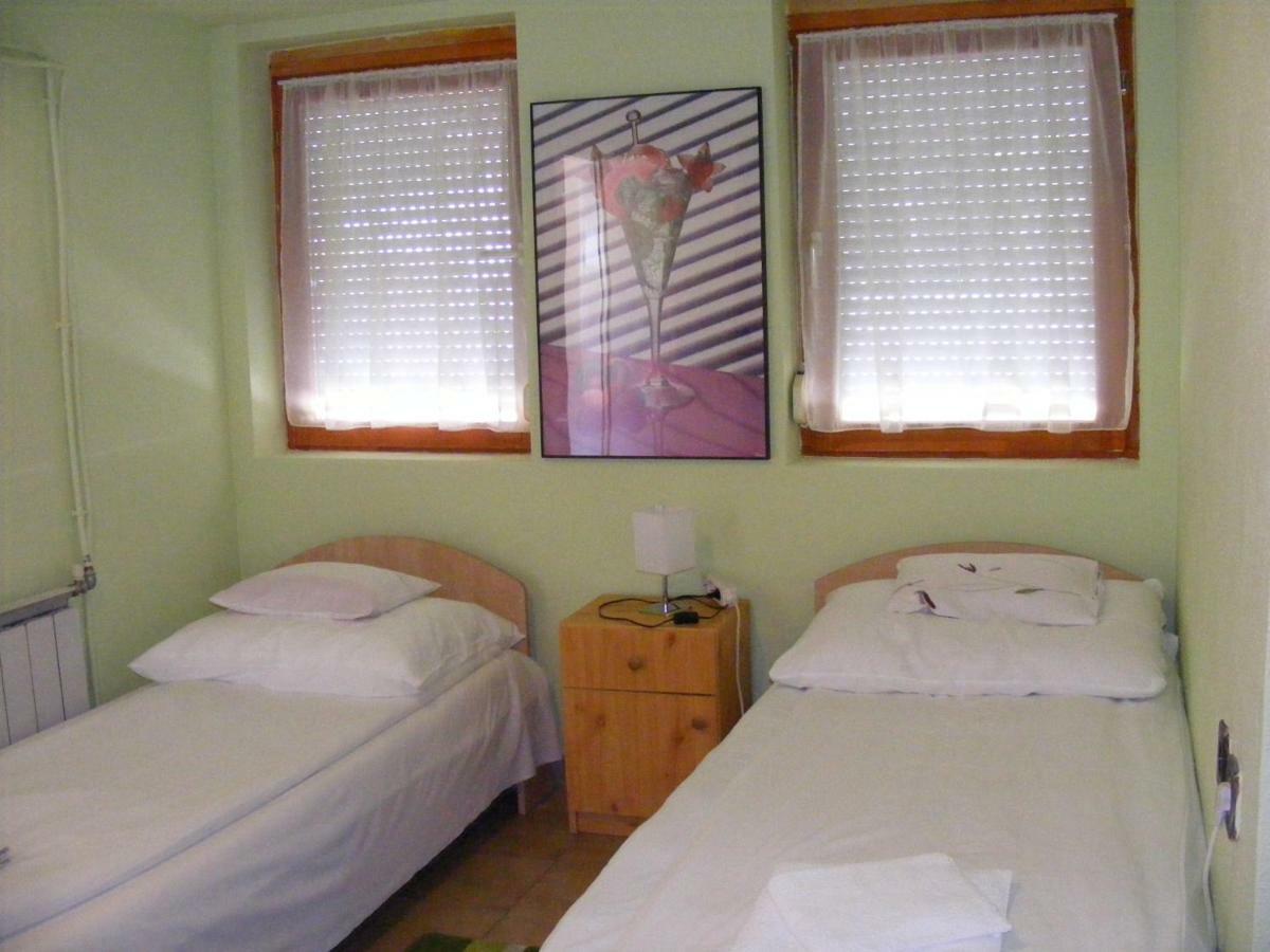 Hotel Pelikan Hodmezovasarhely Luaran gambar